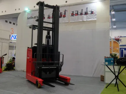 Forklift Reach Trucks Electric Stand On Reach Truck MF10/12/15/20/30 8 forklift_reach_truck